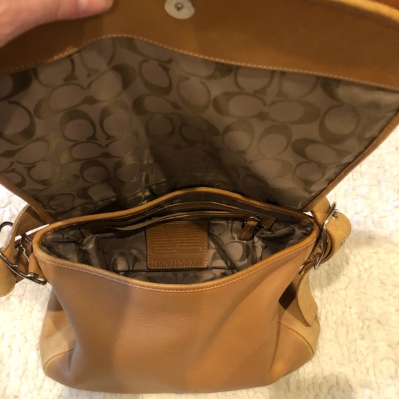 Vintage Coach Leather Shoulder Bag Purse - Picture 6 of 15